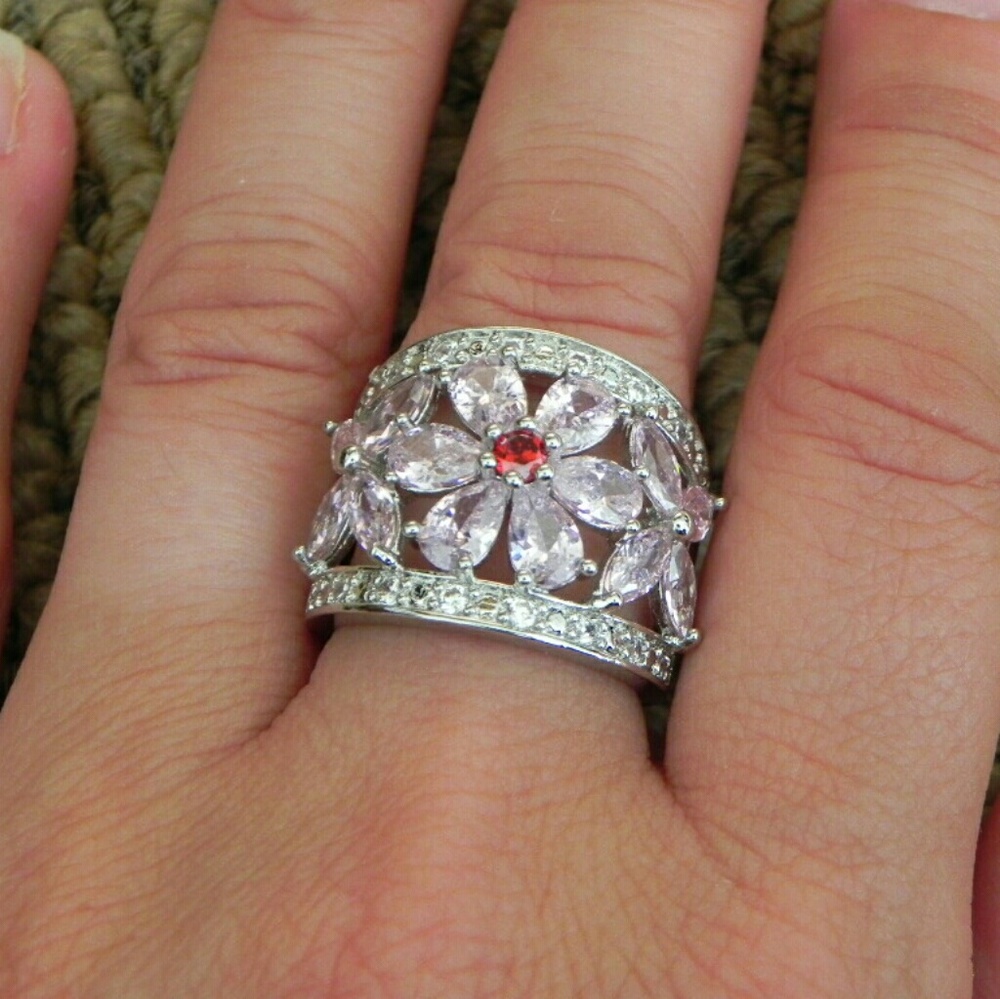 Flower Band Ring Size 7 ( US )